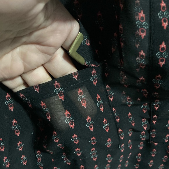 Live 4 Truth Shirt Women V Neck Boho Short Sleeve Blouse Top Elephant Size Small - Picture 2 of 10